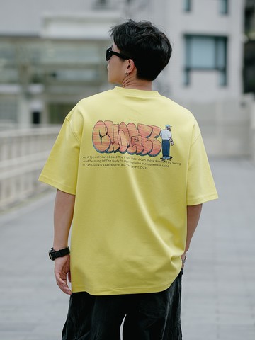 滑板鬍子男背圖短T