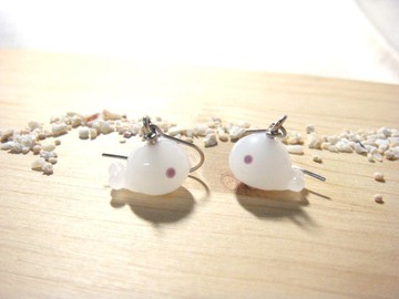 柚子林琉璃 - 小白鯨 (霧白色) - 琉璃 耳環 - 可改夾式