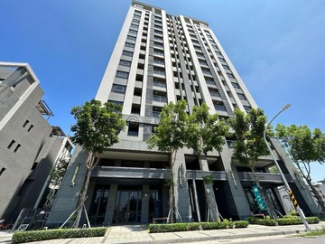 榮總商圈霞海重劃區太子雲大面寬樓店｜高雄市仁武區霞海東一街