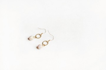 Drape ' stone earring - 垂墜圓圈天然石耳環