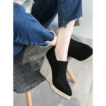 法式坡跟單鞋2025夏季新款草編麻繩粗跟高跟鞋設計感小眾尖頭短靴