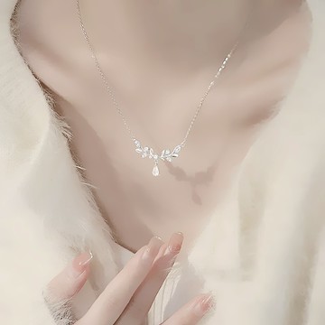 項鍊 韓國女神氣質浪漫微月桂麥穗葉子水滴鋯石項鍊 鎖骨鍊 K2604 台灣出貨 Danica 韓系飾品 韓國連線