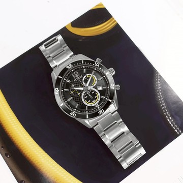 CITIZEN 星辰表 / VO10-6742F / 光動能 三眼計時 日期 日本機芯 防水100米 不鏽鋼手錶 黑黃色 40mm