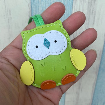 療癒小物 綠色 可愛 貓頭鷹 純手工縫製 皮革 吊飾 小尺寸