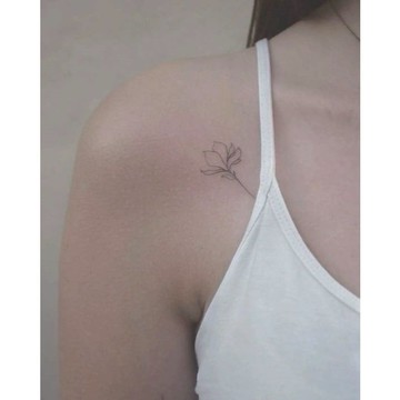 「透露」水仙花 紋身貼紙 微刺青 IG 小清新 小紅書同款 花語 抖音同款 超美 可愛 紋身貼 小心機 性感 設計款