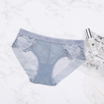 夏季新品2020女內褲性感蕾絲網紗拼接鏤空無痕透氣親膚低腰三角褲