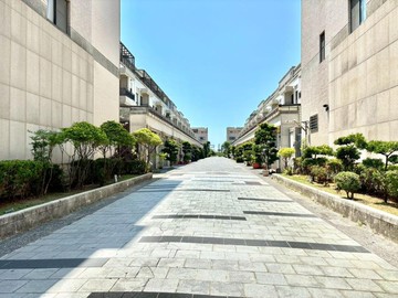 安南館前首富｜史博館特區｜邊間透天｜台南市安南區長和路一段