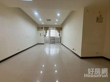 宸捷運秀朗橋站秀朗國小邊間漂亮方正３房頂家｜新北市永和區秀朗路二段
