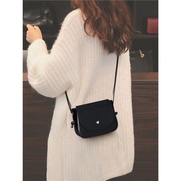 MK官網女包2025春夏新款真皮百搭單肩斜挎包高級感時尚輕奢小方包