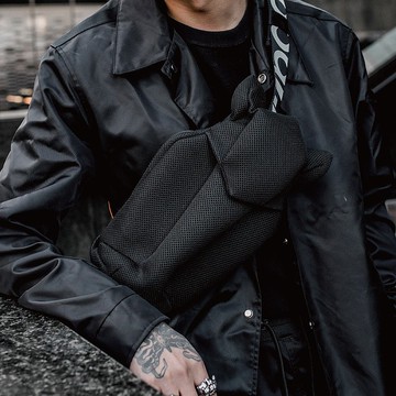 AIR黑軟管身體包