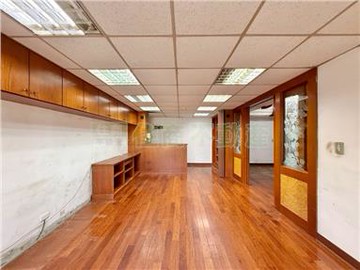 三民路低公設三房華廈｜新北市新店區三民路