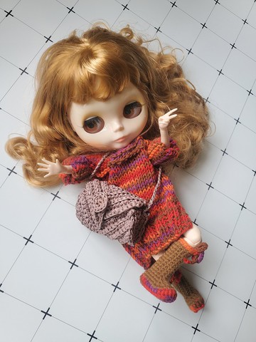 手工勾針編織Blythe小布六分娃的時尚手提包斜背包藕色交換禮物