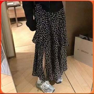 🥇台灣出貨🥇 荷葉邊設計感碎花半身裙女2025夏季新款超僊百搭開叉中長款a字裙 ✨️滿額免運✨️147-12-B