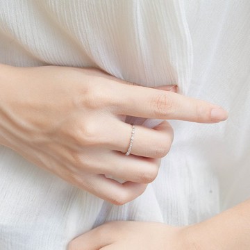 微詠鋯鑽純銀戒 | 氣質優雅。甜美輕奢