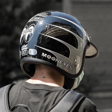 台灣限定2021年MOONEYES 4/3安全帽(黑色下標區)