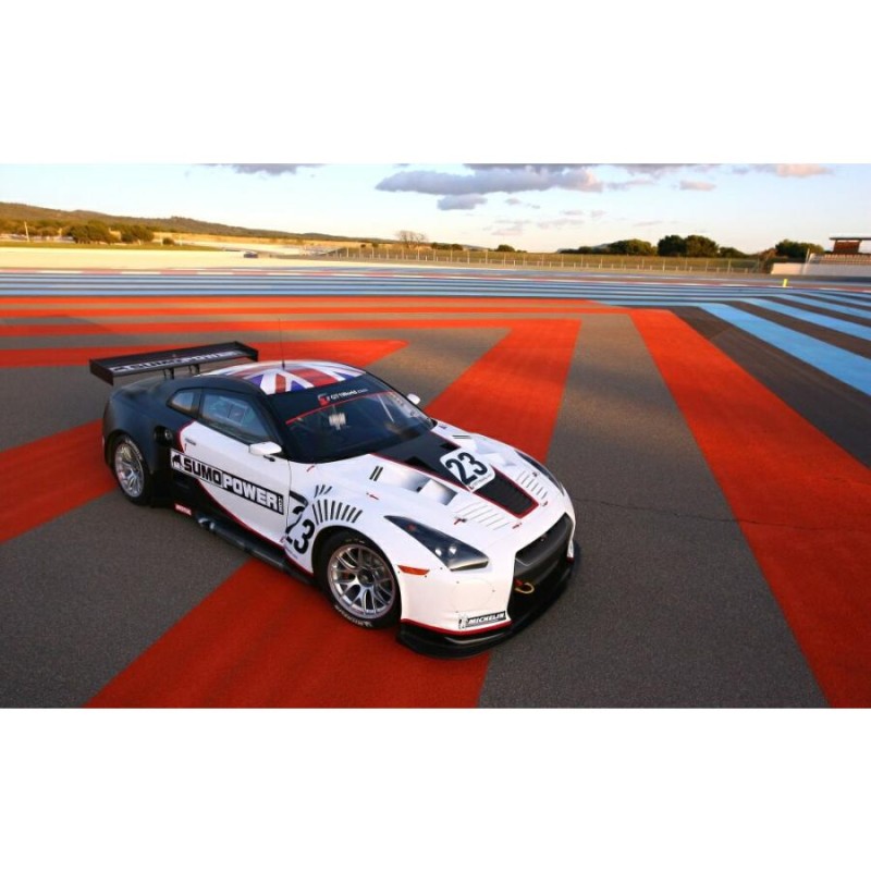 絵画風 壁紙ポスター (はがせるシール式) 日産 GT-R NISMO R35 GTレースカー UK NISSAN キャラクロ  R35N-028W2(ワイド版 603mm×376mm)＜日本製＞ | LINEブランドカタログ