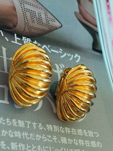 vintage jewelry金色圓頂扇貝 蒸汽龐克 夾式耳環