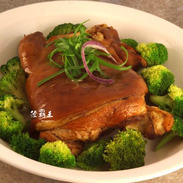 【免運】【特大】【閏月禮盒】☆脆皮元蹄 1500kg±10%/包☆大豬腳/萬巒豬腳/豬腳禮盒 買就送3入手工日曬麵線 【陸霸王】