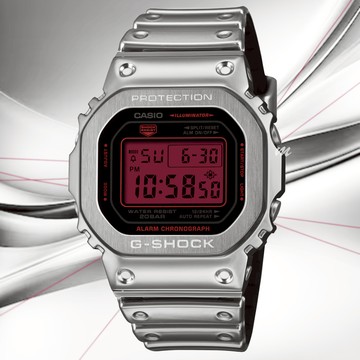 CASIO 卡西歐 G-SHOCK 銀色未來感 電子錶 GM-5600YRA-8