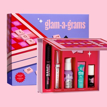 【超值禮盒】魅力變身美妝組 (彩妝保養超值組) - Benefit貝玲妃