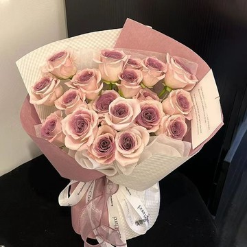 【浪漫唯美】乾花 永生花 烏梅子醬 永生花 玫瑰花束 仿真香皂花 高級感 送男女朋友 閨蜜 浪漫永生 唯美花束 康乃馨花