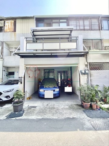 曾意婷免整理太平大露台孝親車庫透天｜台中市太平區光興路