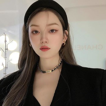 小眾設計感皮質拼接字母鈦鋼項鏈網紅黑色皮繩鎖骨鏈時尚百搭頸鏈