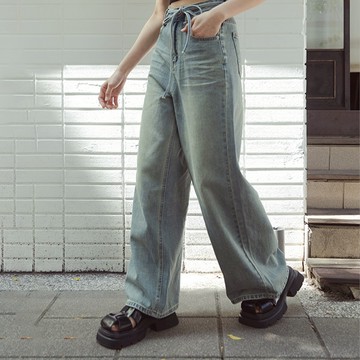 QUEENSHOP_ S 女裝 附抽繩綁帶水洗牛仔褲褲 S/M/L 現+預 【04011825】