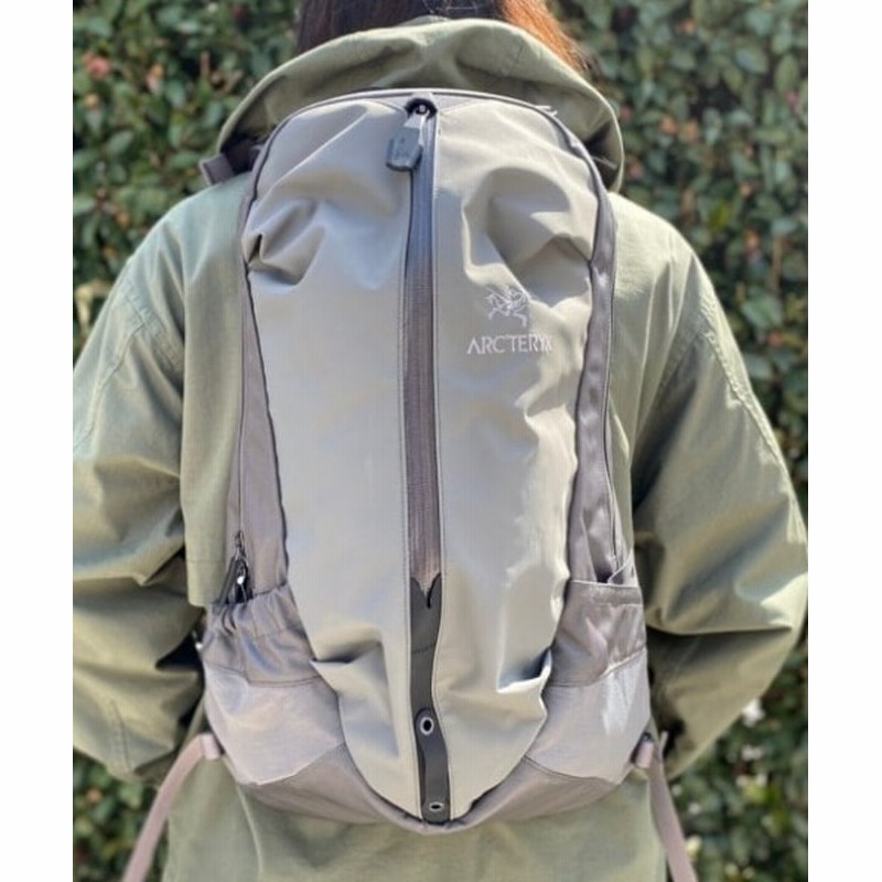 Beams Men Arc Teryx Beams 別注 Arro 22 Backpack Men バッグ バックパック リュック 通販 Lineポイント最大0 5 Get Lineショッピング