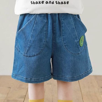 TONGMO - 腰鬆緊休閒牛仔短褲-卡通布標-藍色