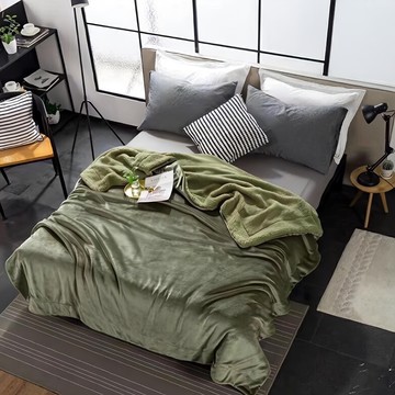 貝淇小舖 素色法蘭絨羊羔絨暖毯被  200 x 150cm  橄欖綠