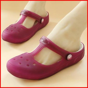 防滑平底洞洞鞋女夏季瑪麗珍厚底護士涼鞋韓版沙灘拖鞋外穿新款潮