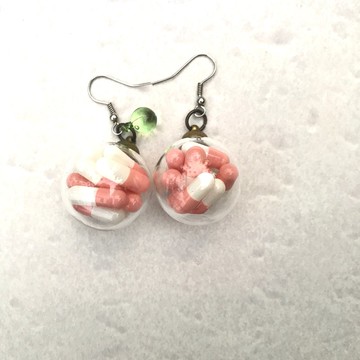 粉紅豹/耳環 頑皮 獅子色 粉紅膠囊 垂掛式 玻璃球 吹動 星體 溫