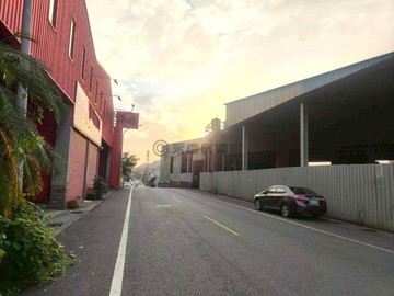 鹽行挑高三角窗有大電大天車甲工廠房｜台南市永康區鹽信街