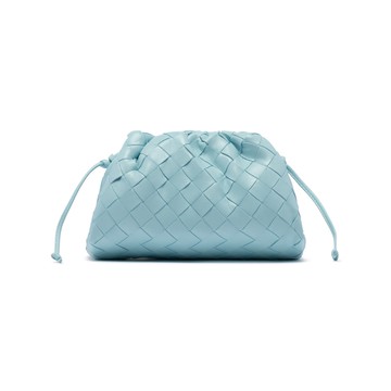 Bottega Veneta 585852 The Pouch 20 羔羊皮編織雲朵包 天藍色