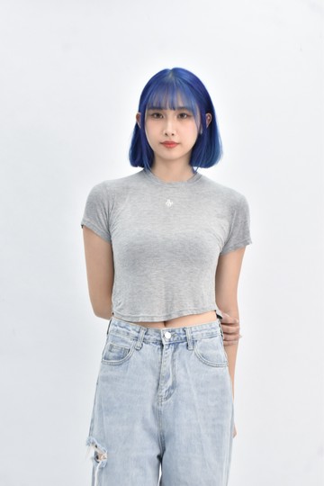 (S) 【里唯私服】boga made修身短版質感刺繡字母灰色短袖上衣