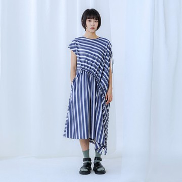 斜一邊抽帶條紋洋裝