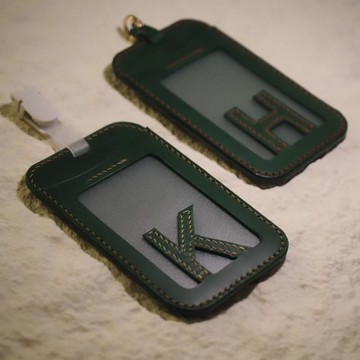 皮革字母員工證