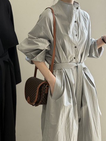 【設計師款】絢藍奧塔半開襟立領附腰帶洋裝-82593