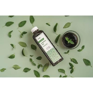 澎沛黑白木耳飲-厚沏老仙草甘茶(微甜)
