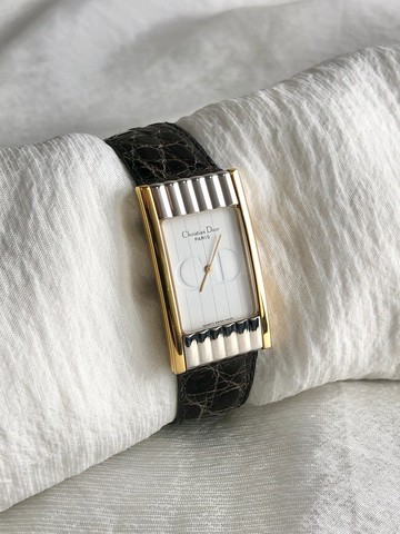 【日本直送 名牌中古包】Christian Dior 克裡斯汀 迪奧 手錶 金色 CD 方形 經典 皮革 vintage a2gt8i