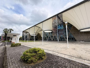 大東藝術中心捷運站大面寬三角窗金店｜高雄市鳳山區大東一路