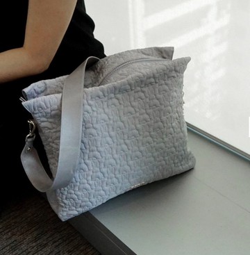 cocomojo Bunny系列-兔子車花尼龍輕量大容量/媽媽包/郵差包