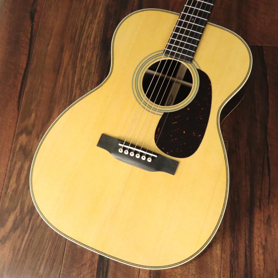 Martin   Standard Series 00-28  (S N 2753535)(梅田店)