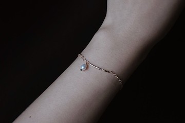 天然珍珠一字刻紋可調式手鍊