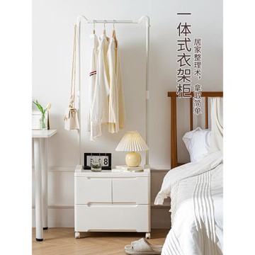 日本掛衣架家用簡易掛包掛衣服置物架床頭柜落地臥室多功能衣帽架