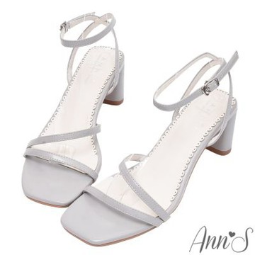 Ann’S百搭極簡線條 好走扁跟一字涼鞋7cm-藍