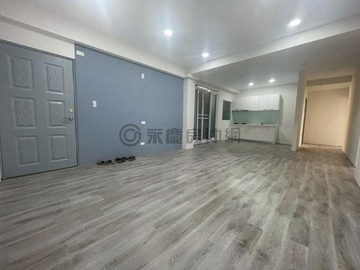 東區近台南大學四房大空間送頂加實牆三套房收租中｜台南市東區府連路