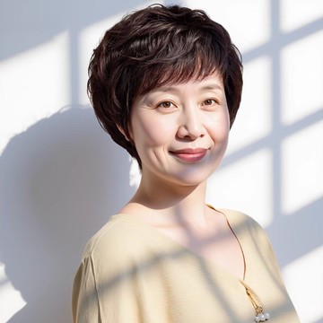 假髮 送媽媽 生日禮物 中老年女士媽媽款全頭套假髮 短捲髮假髮 自然夏季輕薄髮套 假髮套 夏季假髮套 送禮神器 捲髮假髮