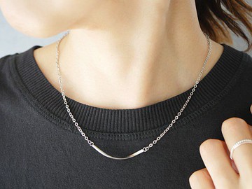 長久陪伴 醫療級不鏽鋼過敏對應 彎月造型項鍊 銀色